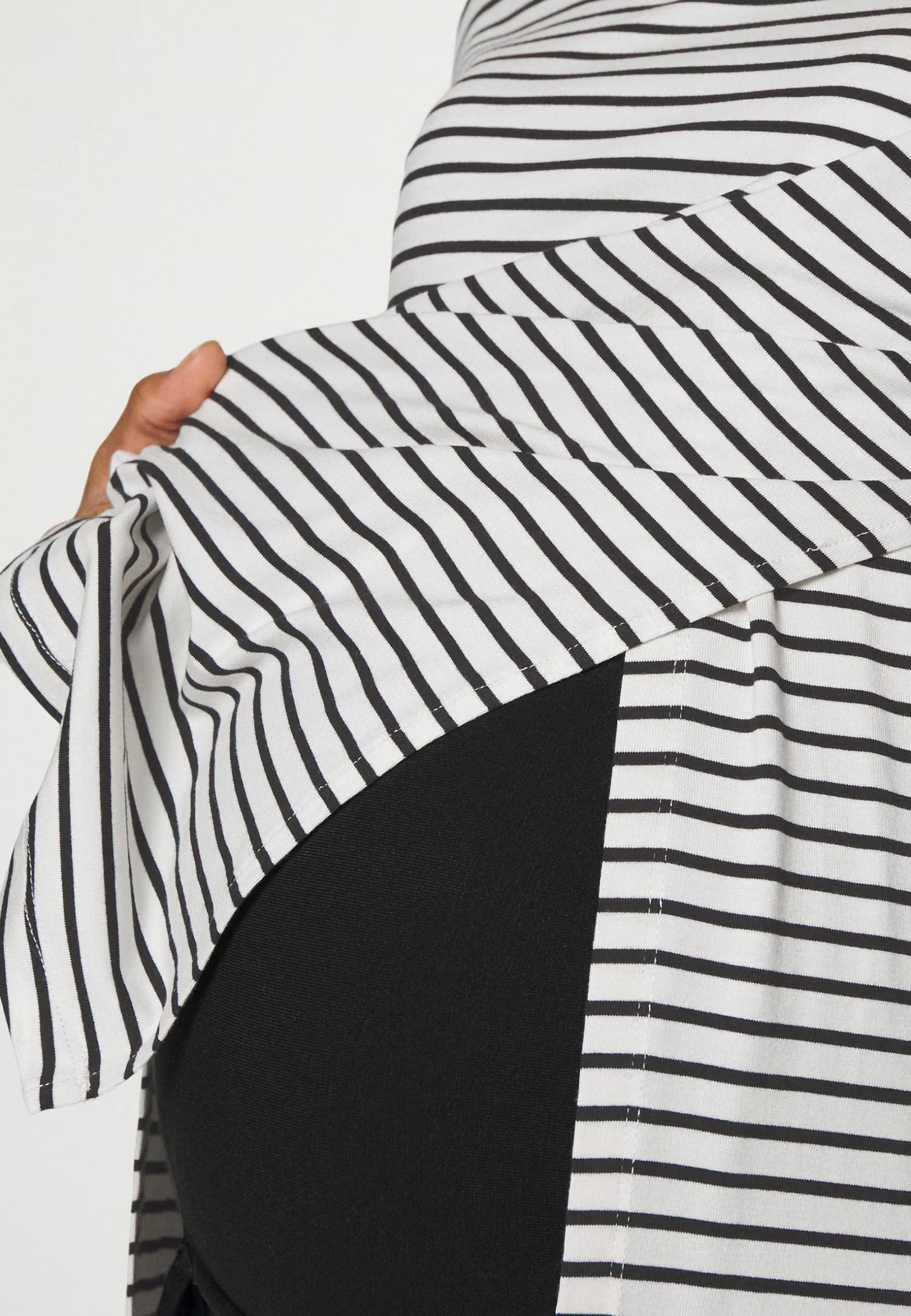 T-Shirt À Manches Longues - Black/White 5 T-Shirt À Manches Longues - Black/White – Image 5