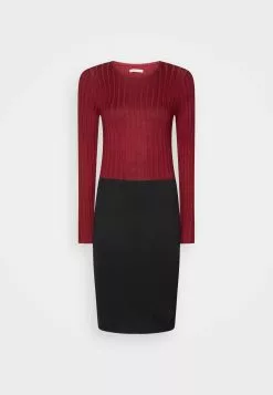 Anna Field Crew Ausschnitt Ripp Top Bodycon Mini Strickkleid - Robe Fourreau - Dark Red/Black