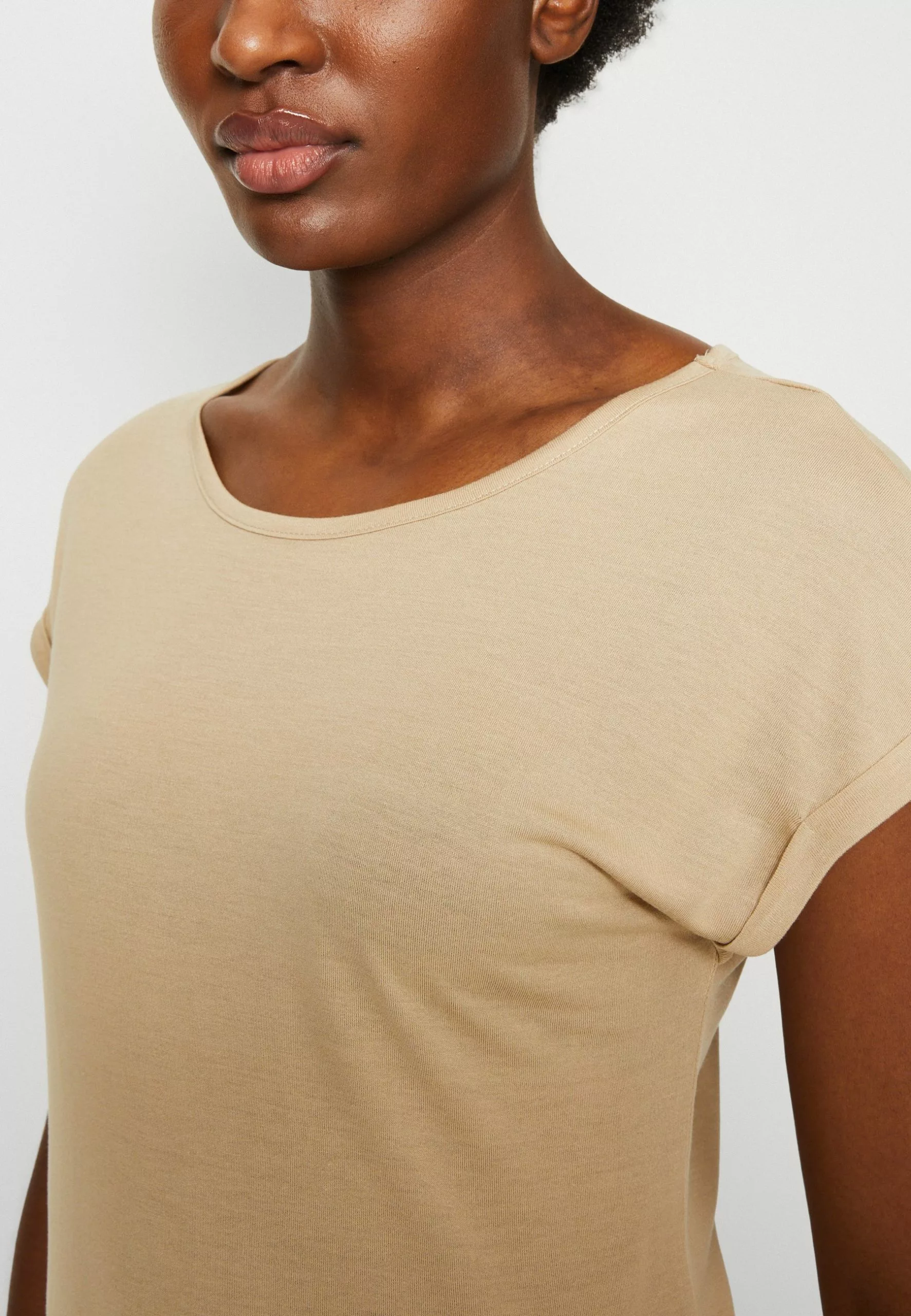 Anna Field 3 Pack - T-Shirt Basique - Beige/Off-White/Red 8 Anna Field 3 Pack - T-Shirt Basique - Beige/Off-White/Red – Image 8