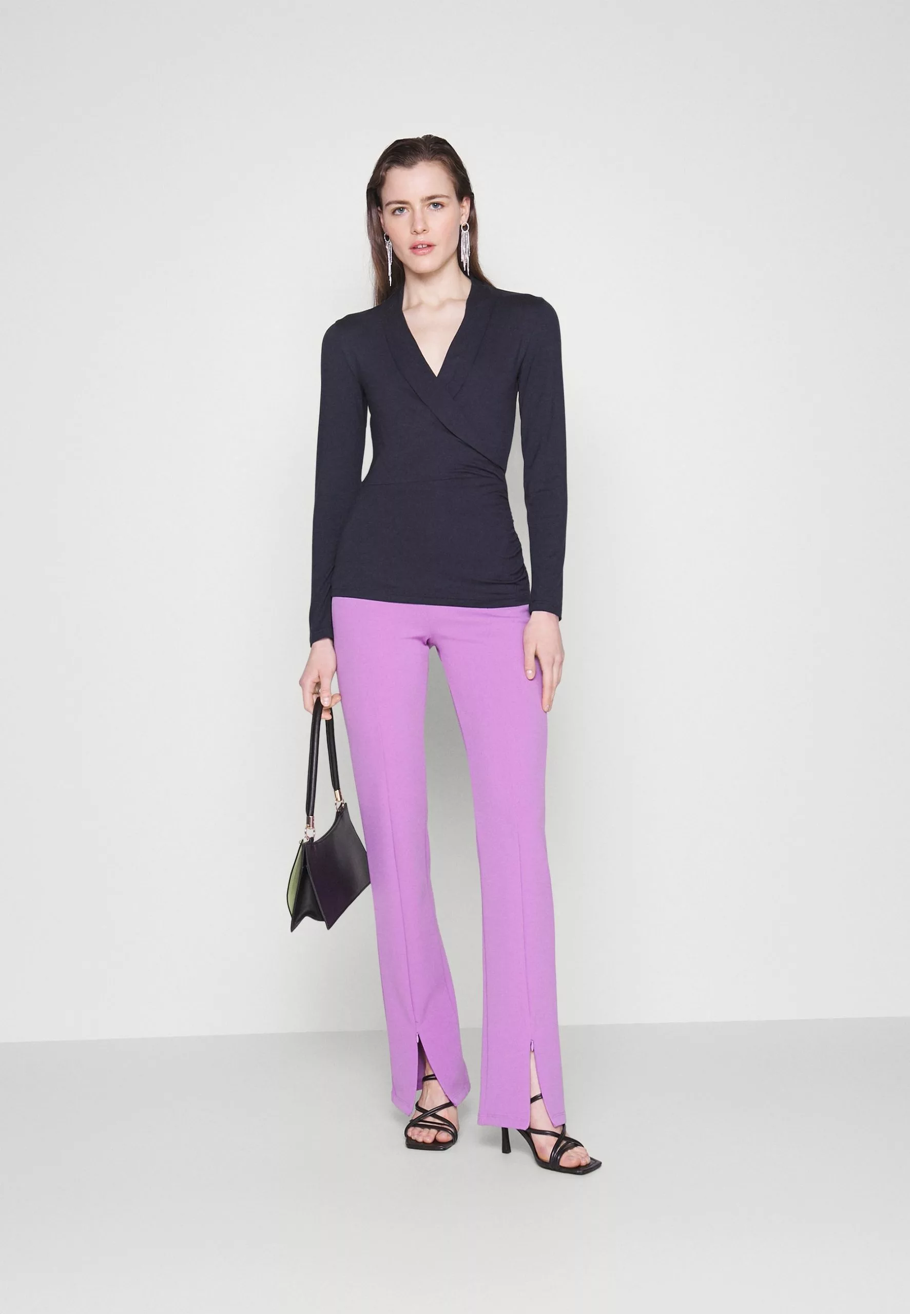 T-Shirt À Manches Longues - Dark Blue 2 T-Shirt À Manches Longues - Dark Blue – Image 2