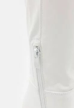 Anna Field Cuissardes - White -Anna Field Boutique 864d773d904f4dc5a4aa7ca62bf475c5