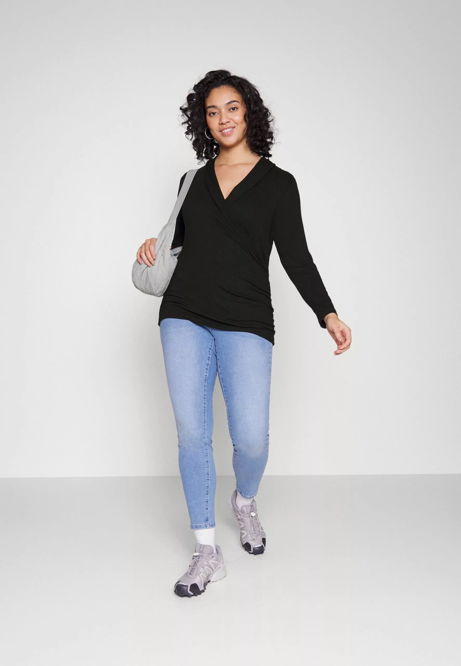 T-Shirt À Manches Longues - Black 2 T-Shirt À Manches Longues - Black – Image 2