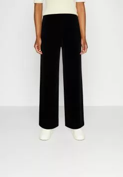 Anna Field Velvet Wide Leg Trousers - Pantalon Classique - Black