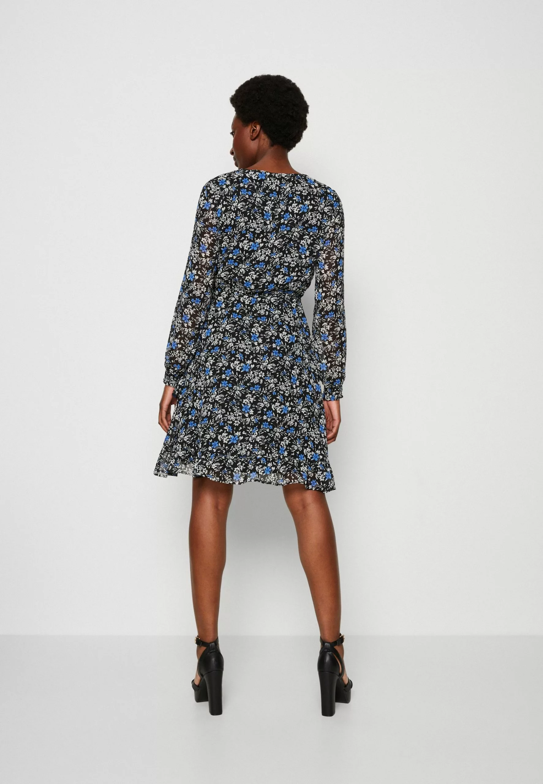 Anna Field Robe De Jour - Black/Multi Coloured 3 Anna Field Robe De Jour - Black/Multi Coloured – Image 3