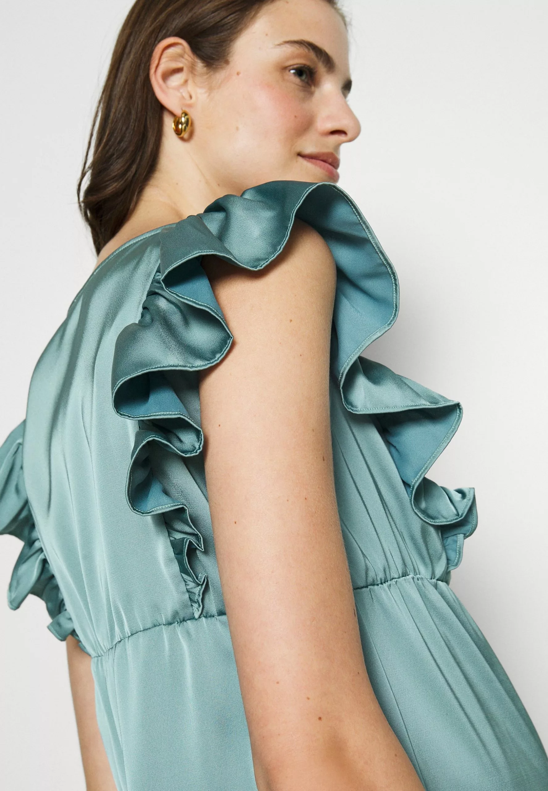 Mama Dress Mid Dress Open Slips - Robe De Soirée - Light Green 4 Mama Dress Mid Dress Open Slips - Robe De Soirée - Light Green – Image 4