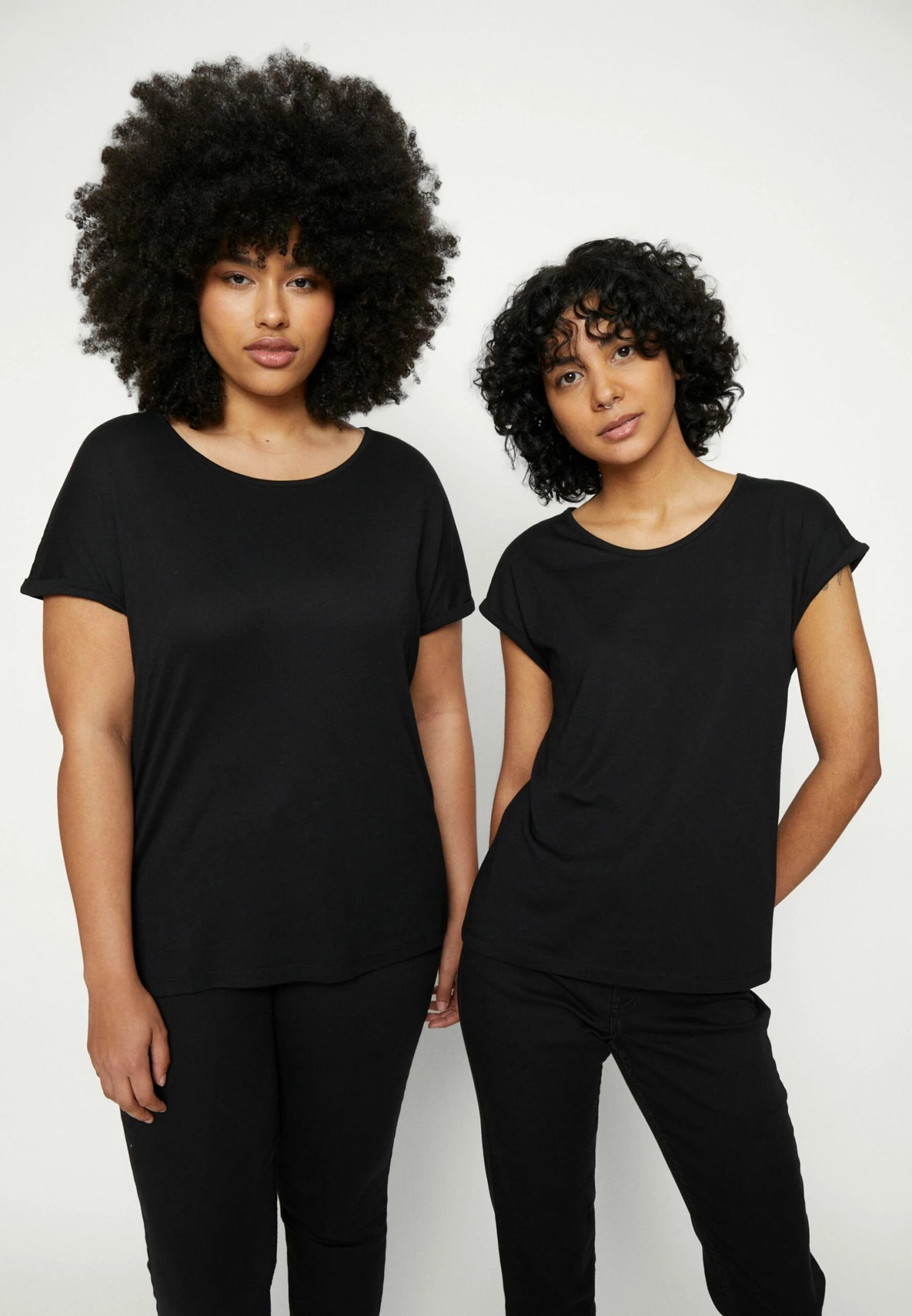 Anna Field 3 Pack - T-Shirt Imprimé - Light Blue/White/Black 4 Anna Field 3 Pack - T-Shirt Imprimé - Light Blue/White/Black – Image 4